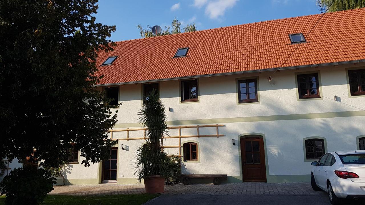 Monteurwohnungen Schmack Hausen  Ngoại thất bức ảnh